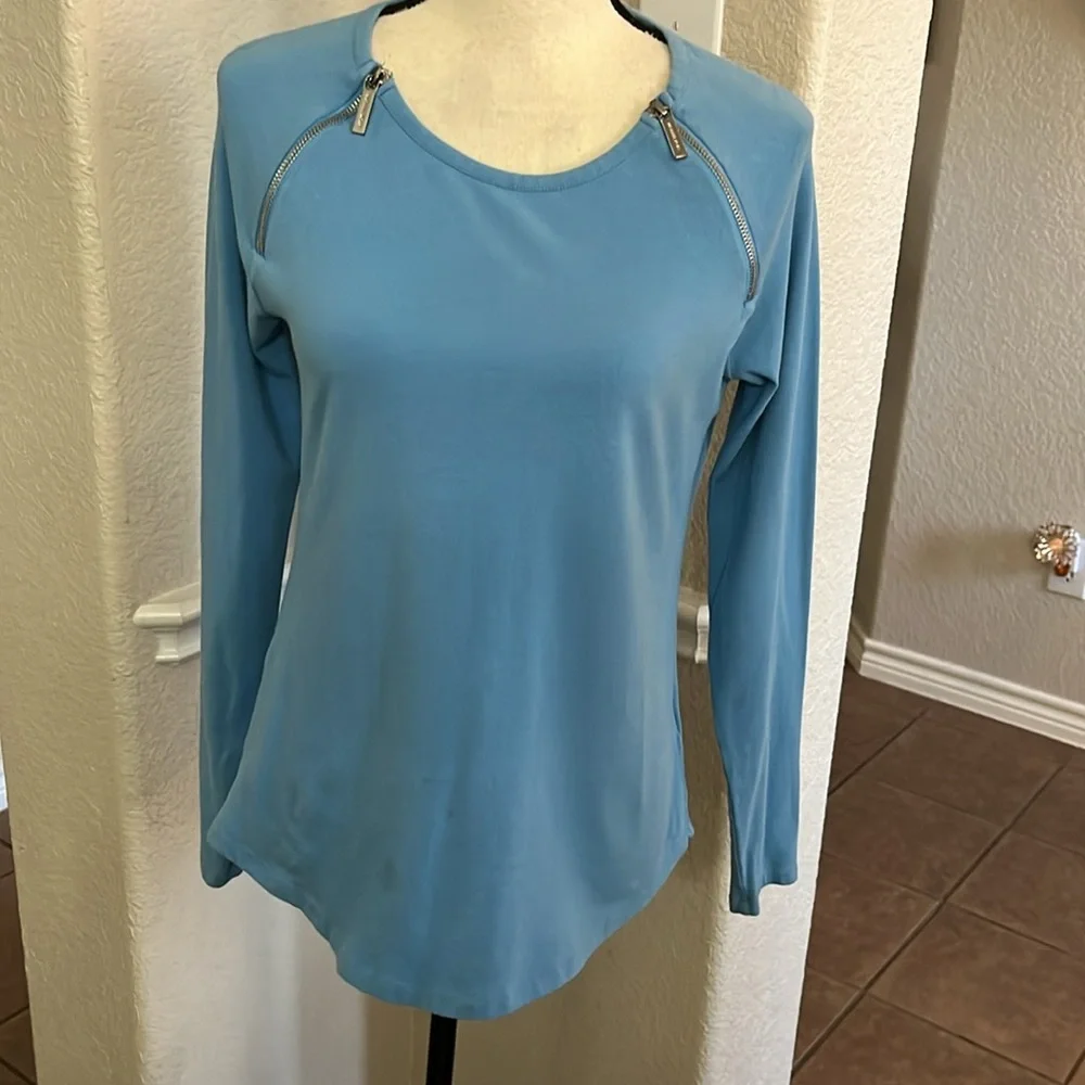 Michael Kors blue long sleeve top blouse Size M